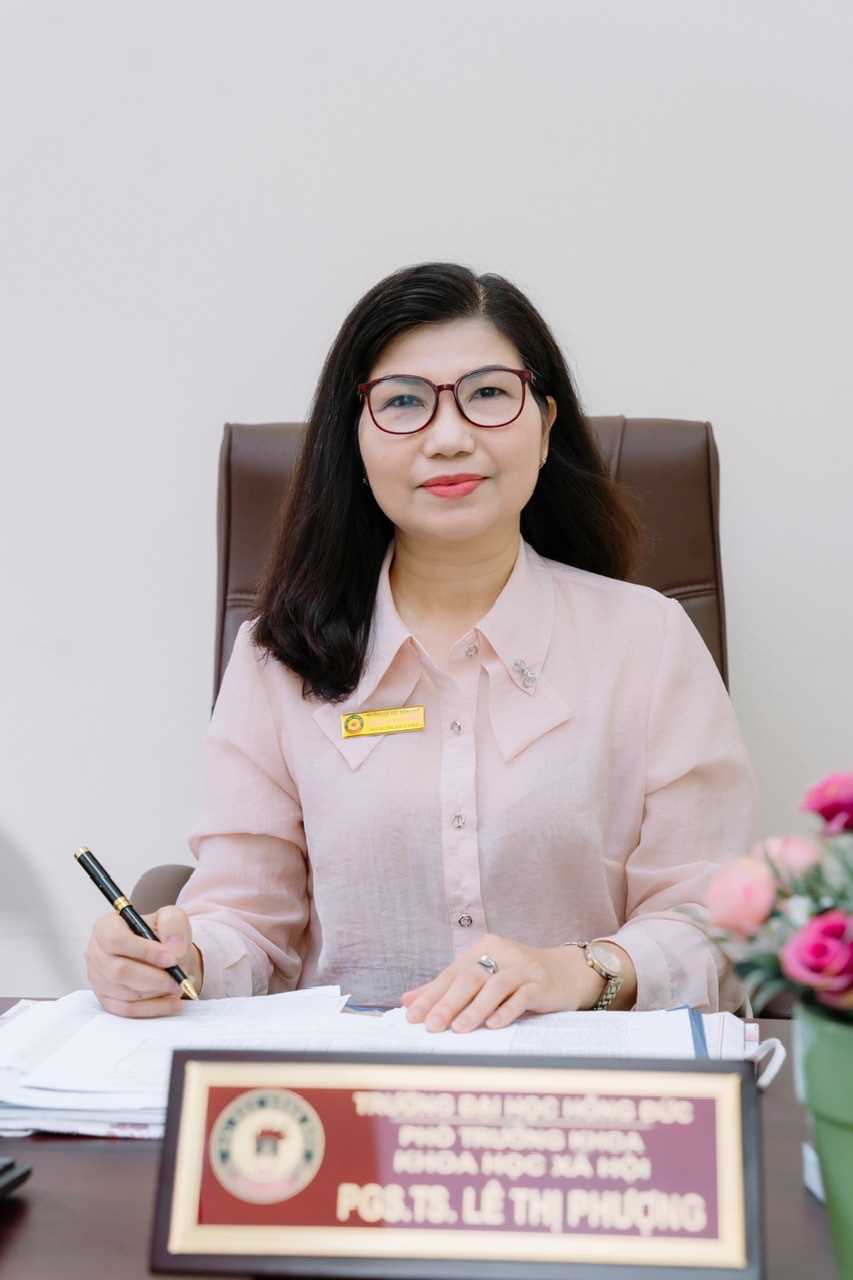 PGS. TS Lê Thị Phượng